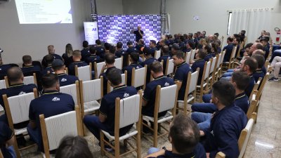 Diretor de administra&ccedil;&atilde;o Clovanir Ehlers realizou a apresenta&ccedil;&atilde;o do planejamento 2025<br/>