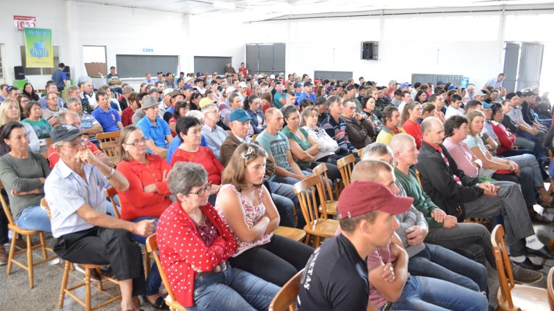 REUNIÕES DE AVALIAÇÃO:  Iporã do Oeste abriu a terceira semana e Pinhal encerrou o ciclo no RS