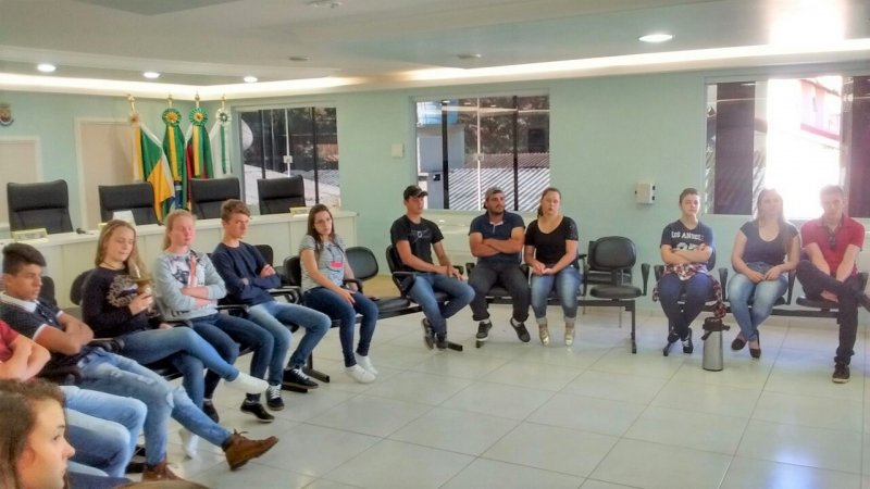 JUVENTUDE COOPERATIVISTA: COOPER A1 INICIA FORMAÇÃO DE JOVENS RURAIS DO NOROESTE DO RS