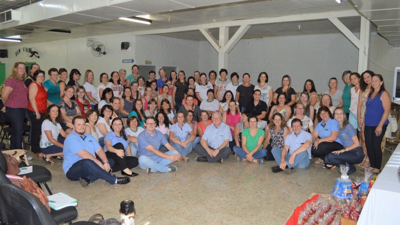 PROGRAMA MULHER A1 SICOOB: 68 líderes dos núcleos femininos encerram as atividades do ano