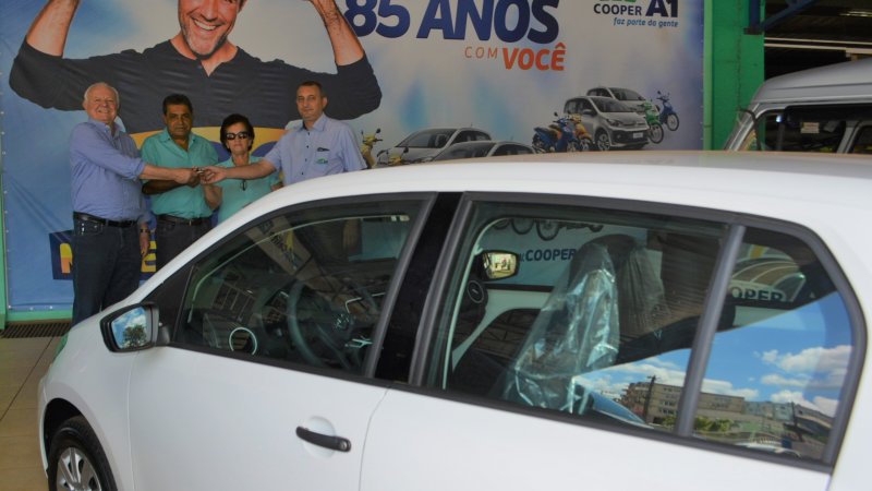 PROMOÇÃO 300 MIL EM PRÊMIOS: Ganhador do segundo carro do sorteio retira seu prêmio