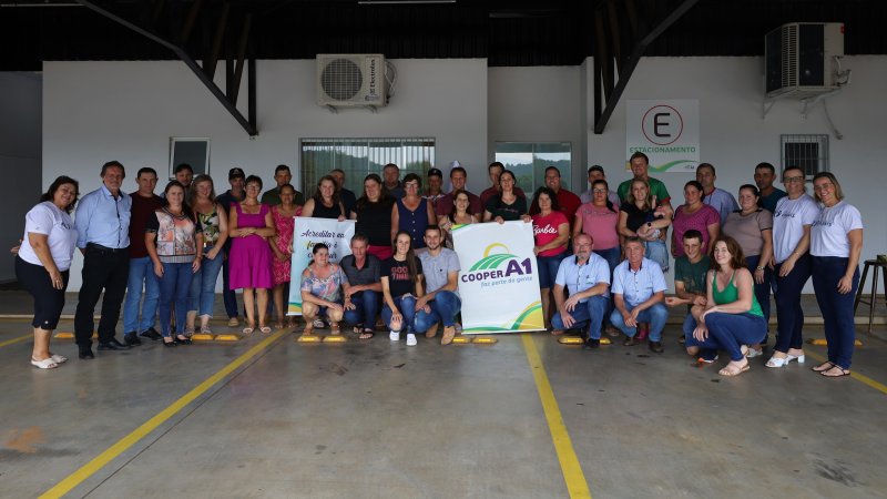 FORTALECER: 1&ordf; turma do Empoderando Casais come&ccedil;ou em Riqueza 