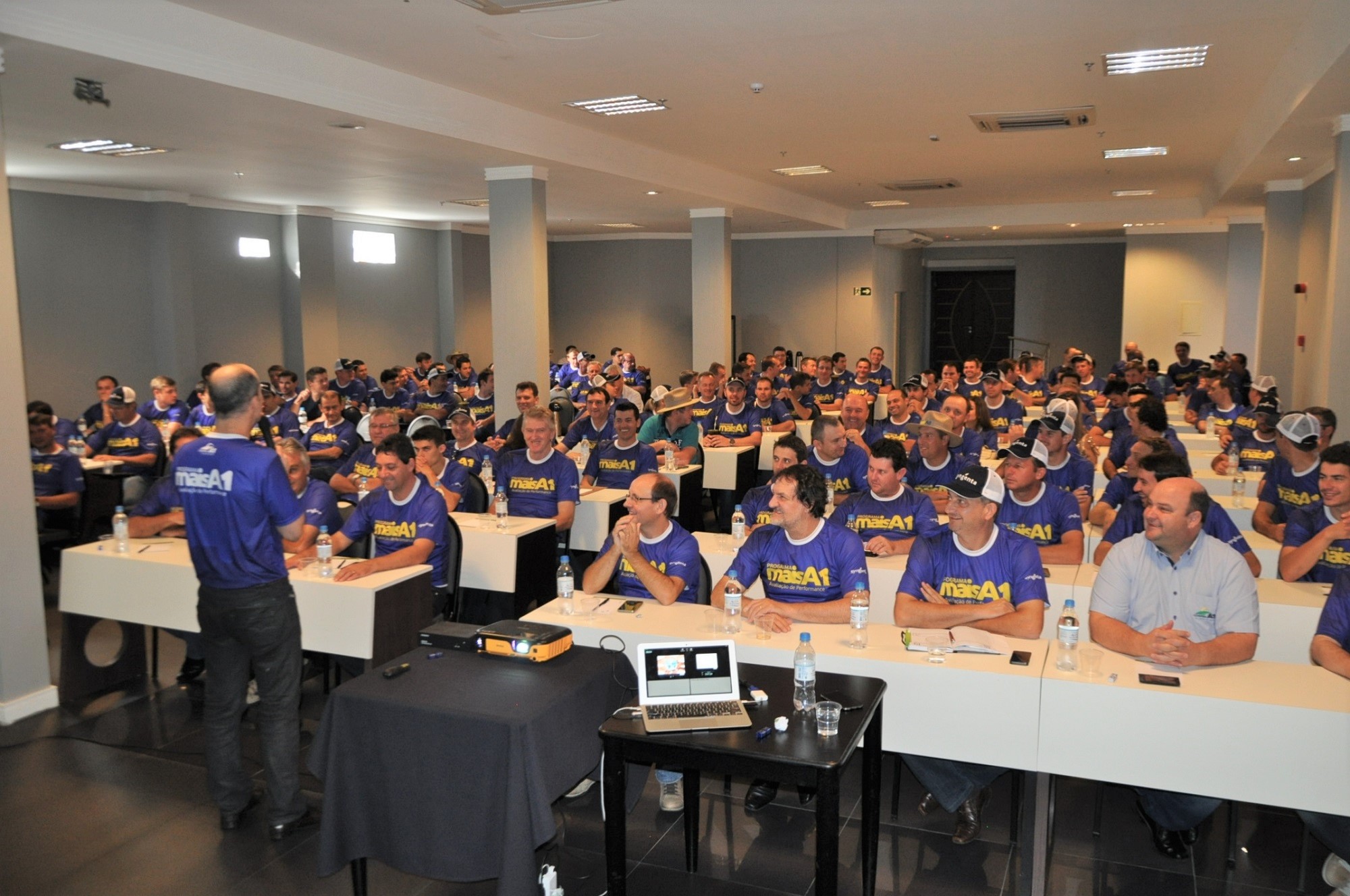 PROGRAMA MAIS A1: Premiação para as unidades e técnicos destaques do ano será dia 18 de dezembro