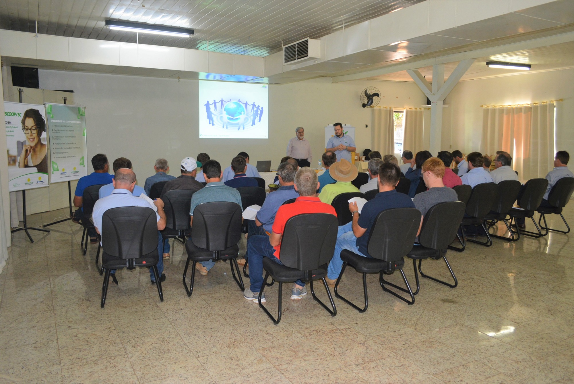 FORMAÇÃO DE LIDERANÇA: mais de 600 anos somados em cooperativismo