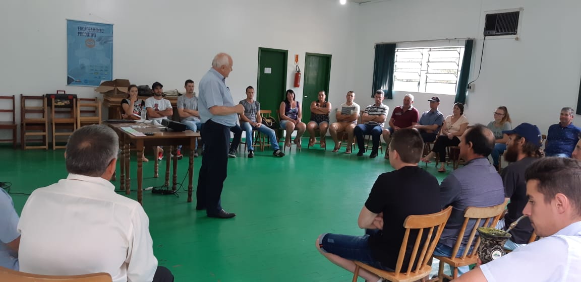 DE OLHO NA QUALIDADE RURAL: Descanso iniciou nova turma no programa