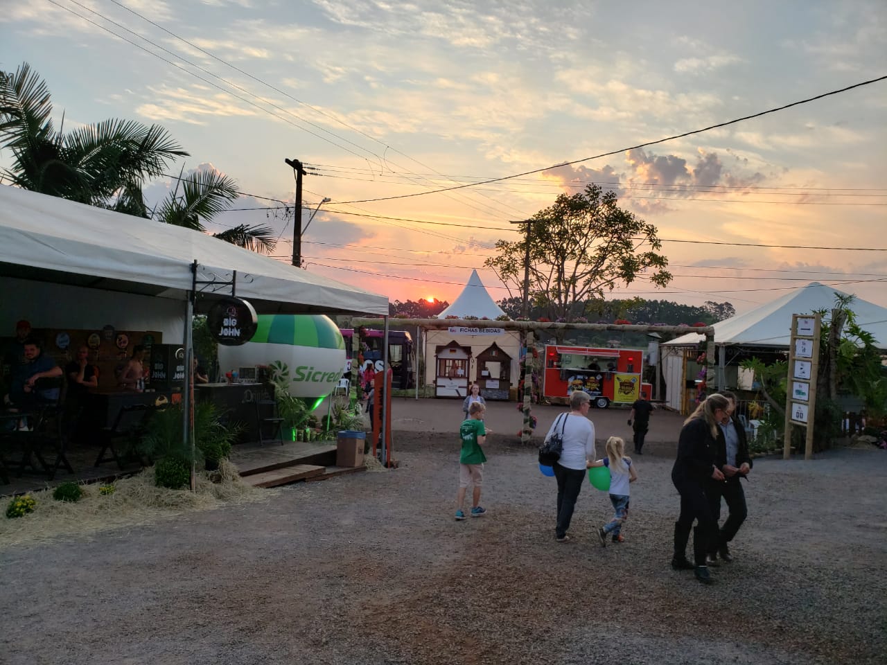 COOPER A1 NA FAIC: stand agropecuário com maior número de visitantes