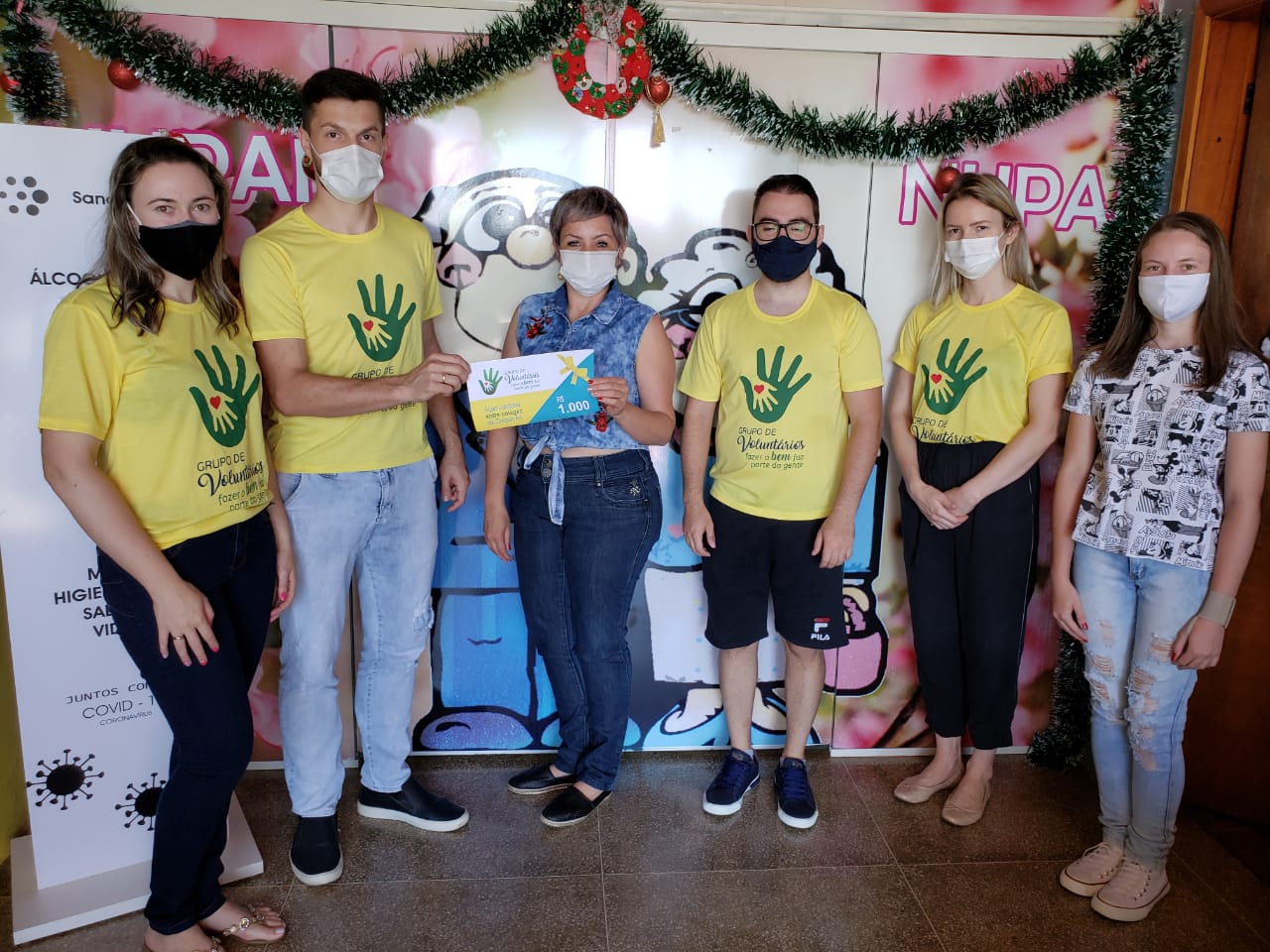 FAZENDO O BEM: grupo entrega alimentos para confraternização natalina da Nupai