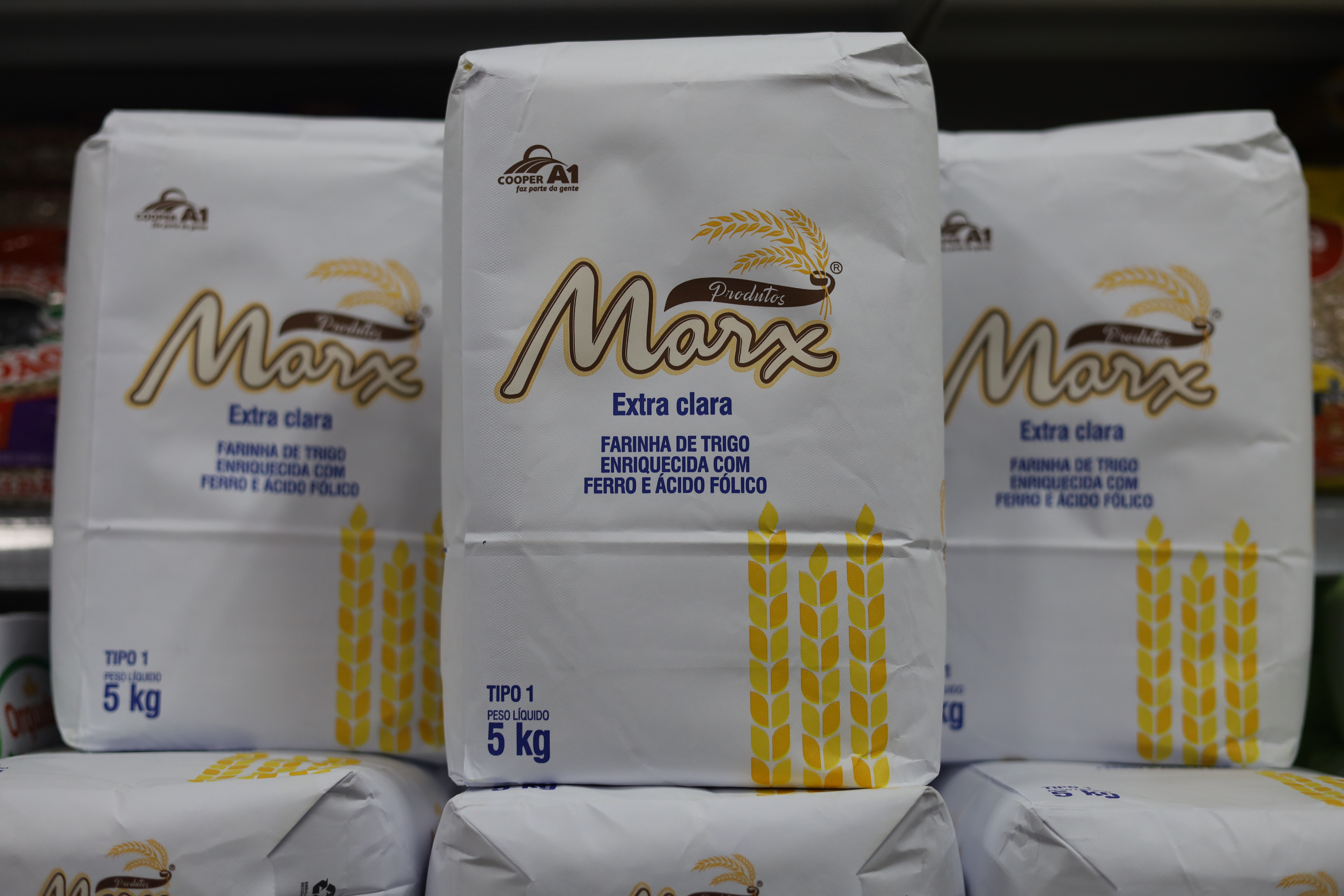 NOVIDADE NO MIX DE OPÇÕES: Mais um produto do Moinho Cooper A1 chega as gôndolas 