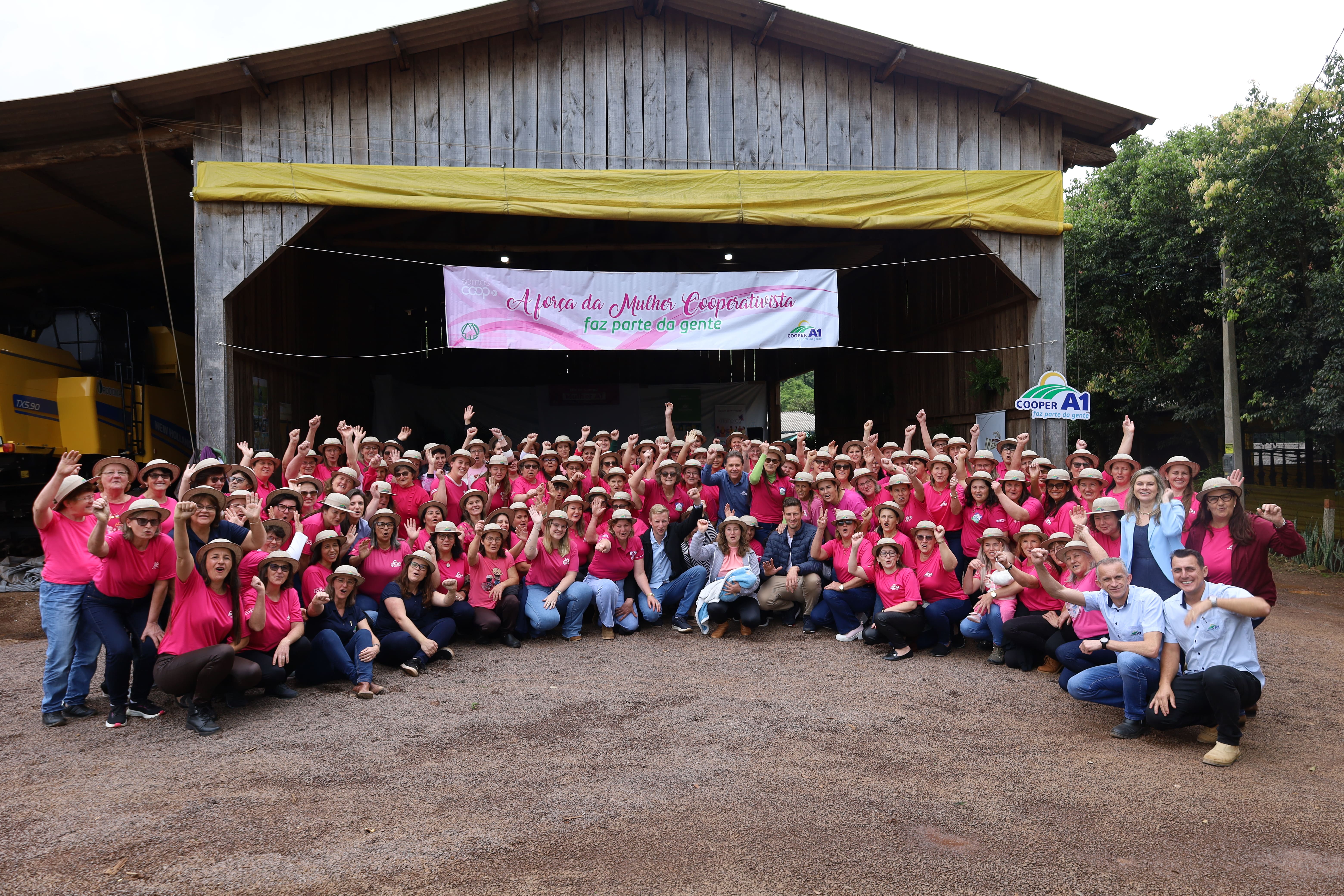 DIA DE CAMPO MULHER A1: Enaltecer o coletivo feminino 
