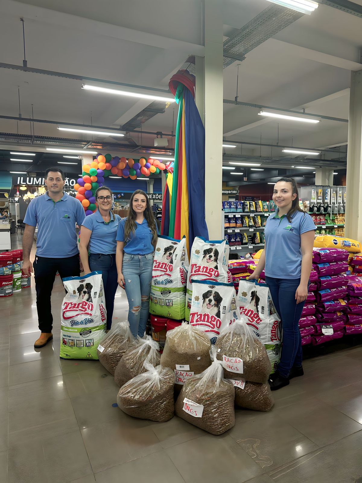 COLABORAÇÃO: Cooper A1 doa uma tonelada de ração a ONGs de animais 